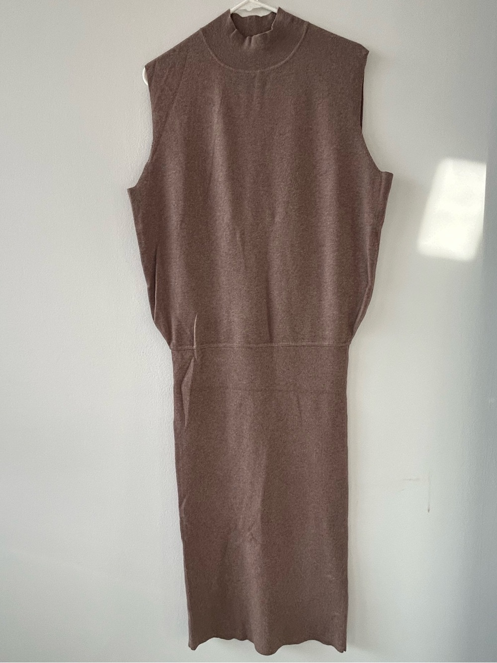 Banana Republic Sleeveless Midi Dress in Taupe Brown